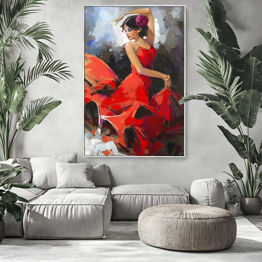 Tablou canvas cu tablou canvas cu dansatoare in rochie rosie, in rama de aluminiu argintiu, pe perete intr-un living